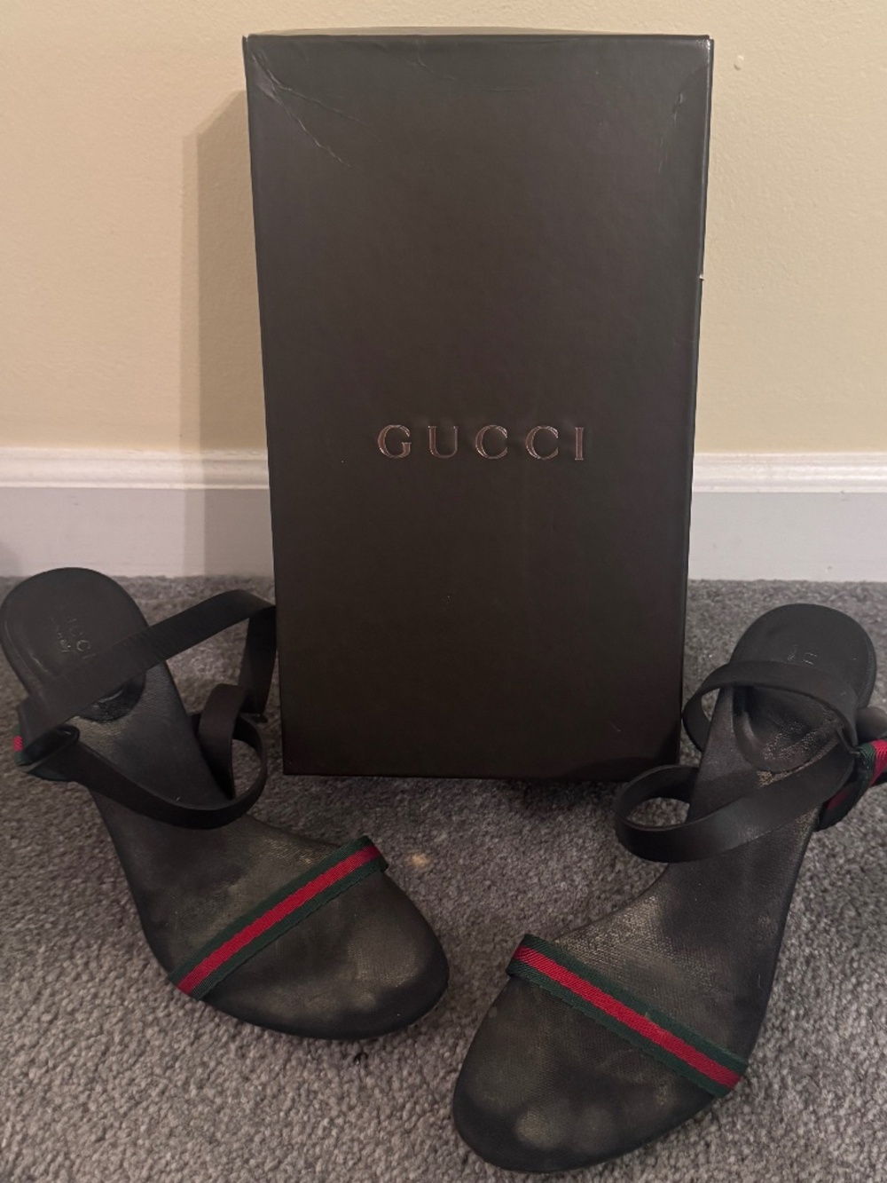 Gucci Lifford Web Sandals Size 8.5B | Box, Dust Bag & Extra Heel Tips